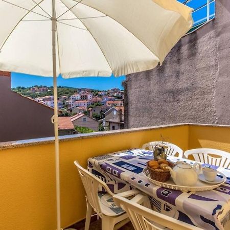 Apartmán Tin 2 Vrbnik Exteriér fotografie
