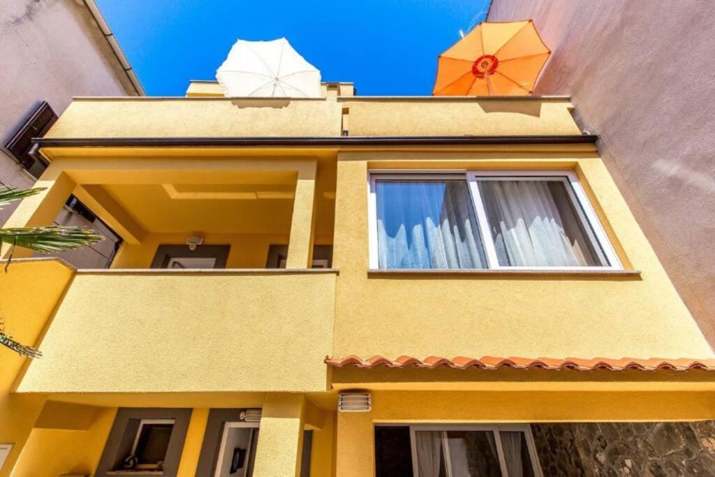 Apartmán Tin 2 Vrbnik Exteriér fotografie