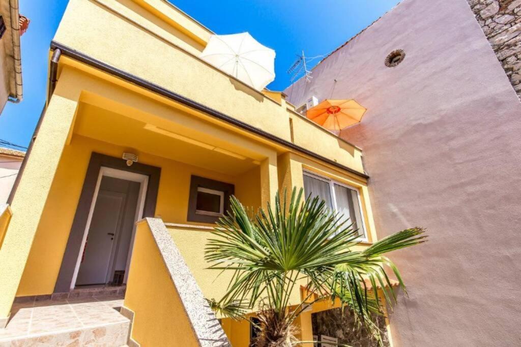 Apartmán Tin 2 Vrbnik Exteriér fotografie