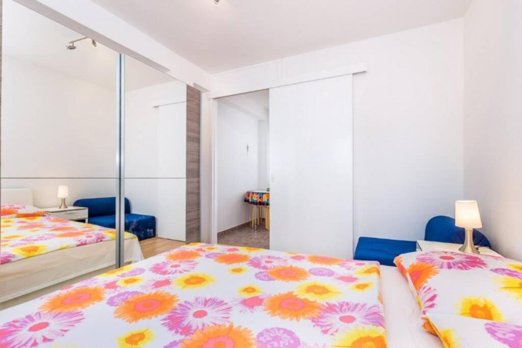 Apartmán Tin 2 Vrbnik Exteriér fotografie